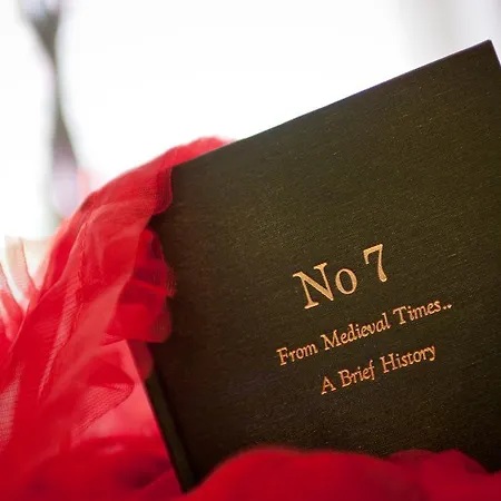 7 Boutique